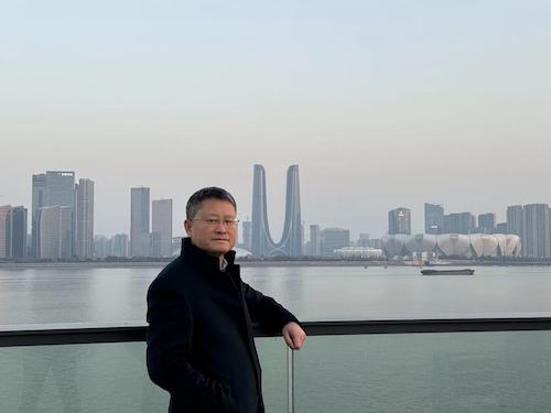 张志龙 张志龙
